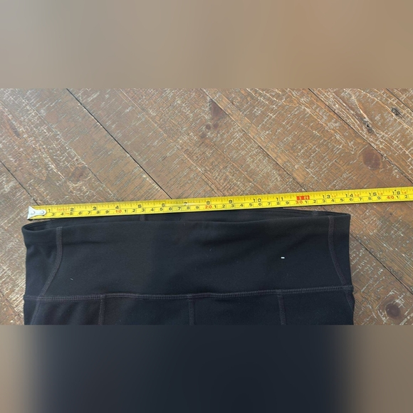 GAP Fit Women's Compression Leggings Medium - Picture 5 of 7